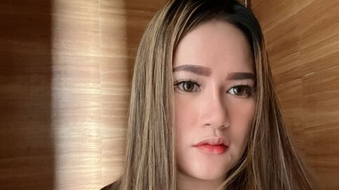 Chat With AdriannaFowler Now