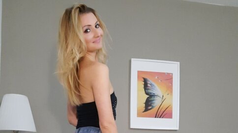 Chat With AeliaMuse Now