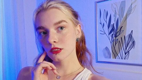 Chat With AftonHarwick Now