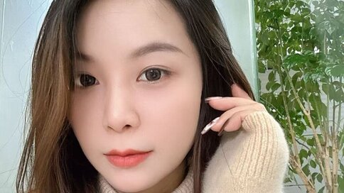 Chat With AhJing Now