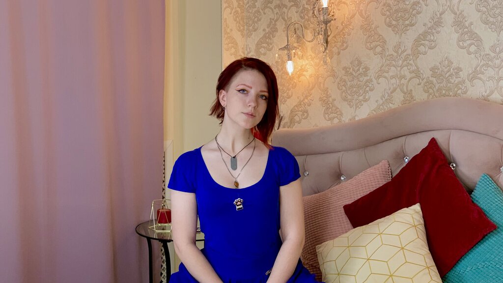 Chat With AliaCorat Now