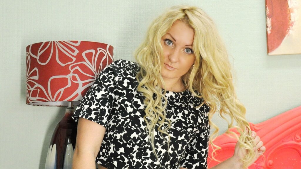 Chat With Amilea Now