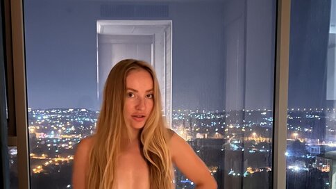 Chat With AnnaSiaga Now