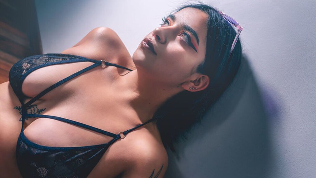 Chat With AntoniaMendez Now