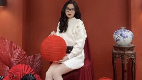 Chat With BannaMay Now