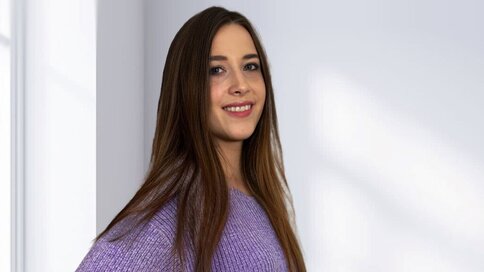 Chat With BellaEvans Now