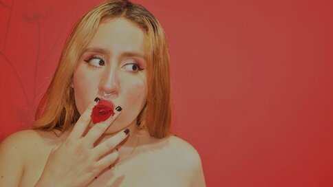 Chat With ChloeFoxi Now