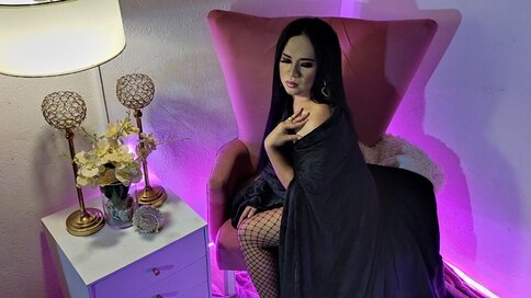 Chat With ChonaRivera Now