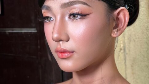 Chat With CloeBratzy Now