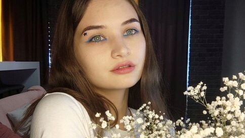 Chat With CoralineMorris Now