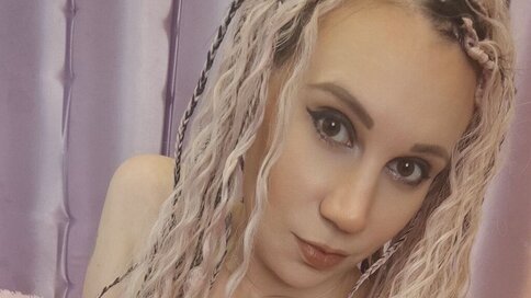 Chat With CristalAvy Now