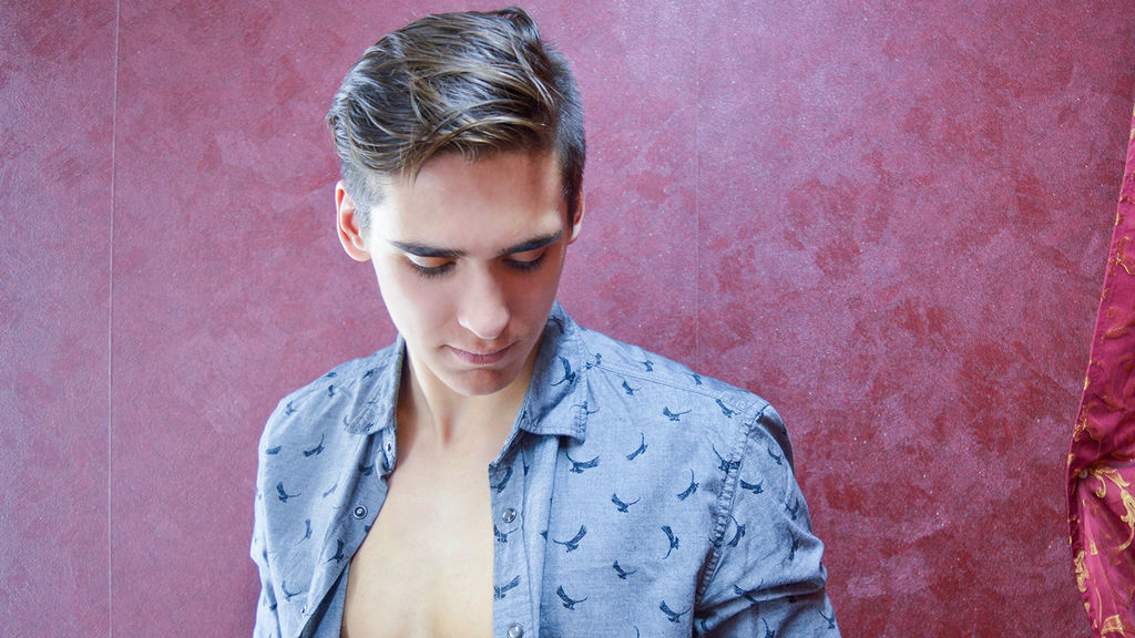 Chat With CuteKaiForU Now