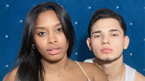 Chat With DamarisandCris Now