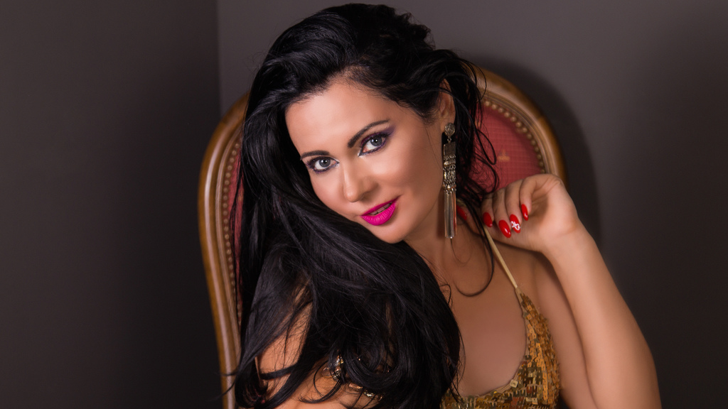 Chat With DianaParker Now