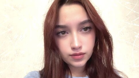 Chat With EdwinaDenmark Now