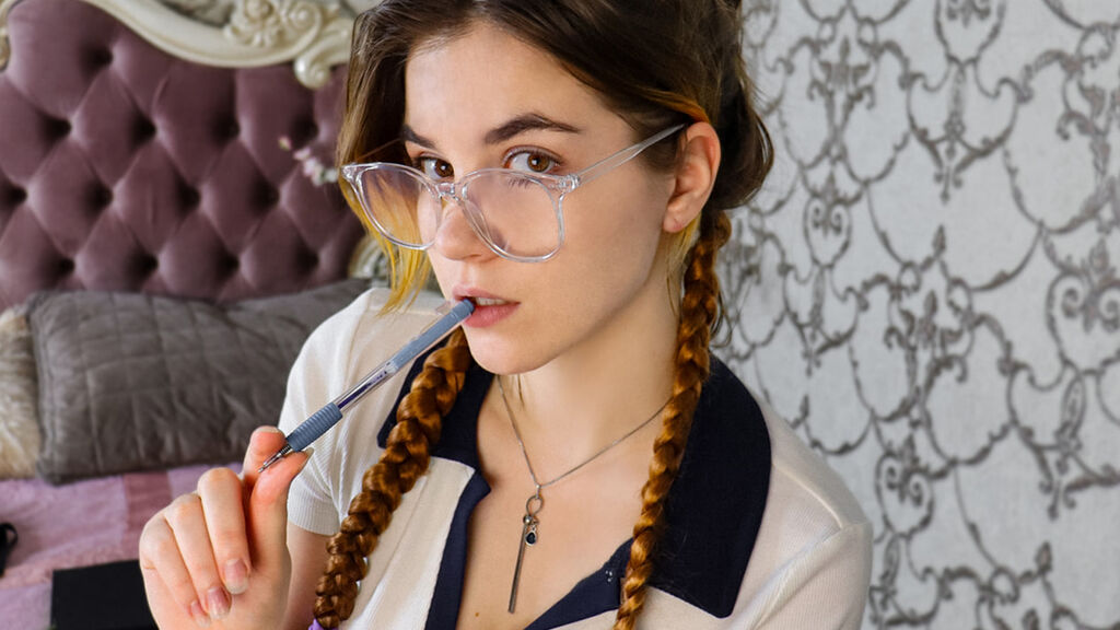 Chat With ElzaBlis Now