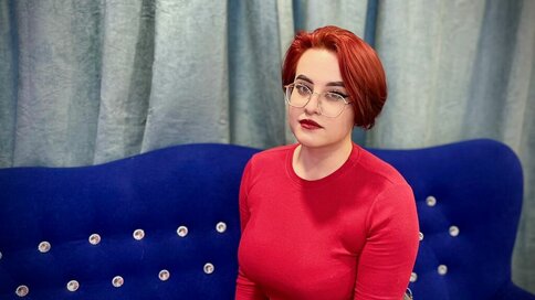 Chat With EmiliaCarey Now