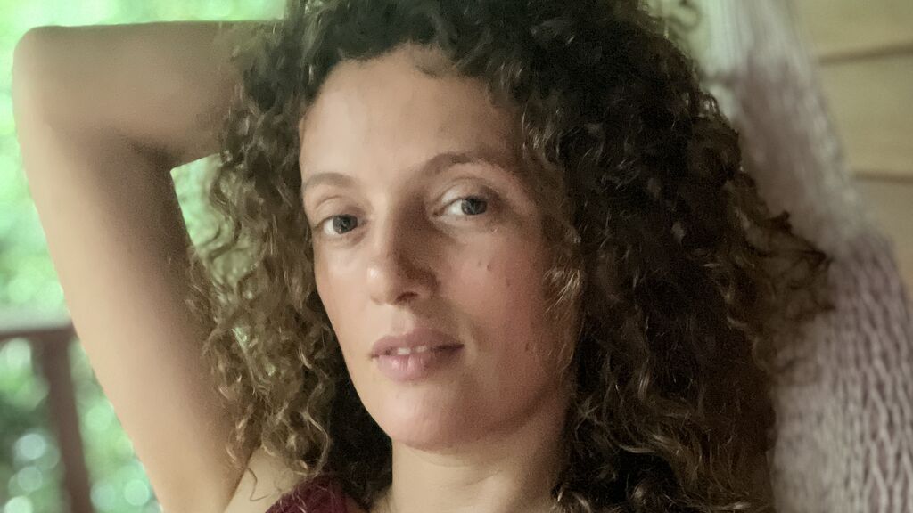 Chat With EsmeraldaMali Now