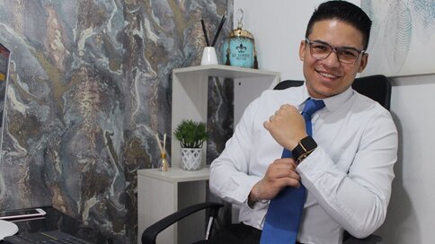 Chat With EstivenSarver Now