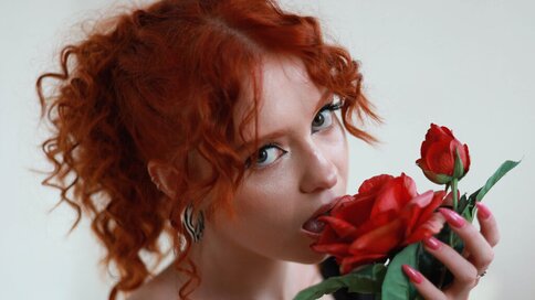 Chat With EviBailey Now
