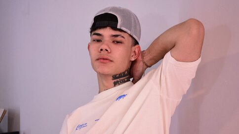 Chat With ExtevanDust Now