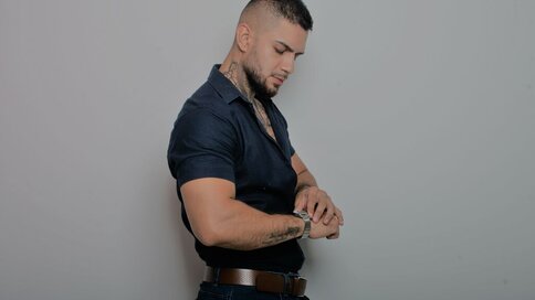 Chat With FerGomez Now