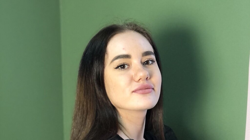 Chat With FlavianaFantoni Now