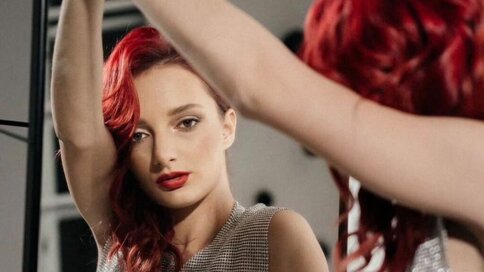 Chat With FloraMorena Now