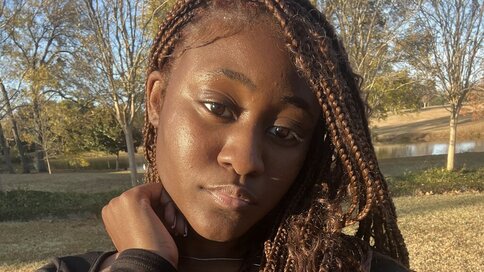 Chat With GiselleFaye Now