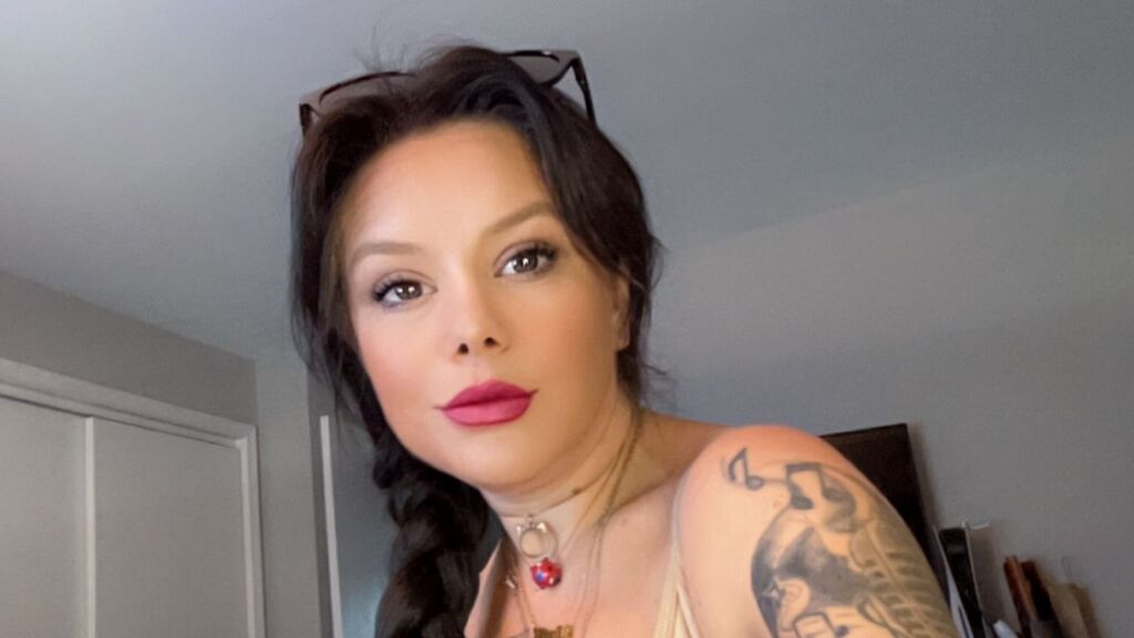 Chat With GoddessKitty Now