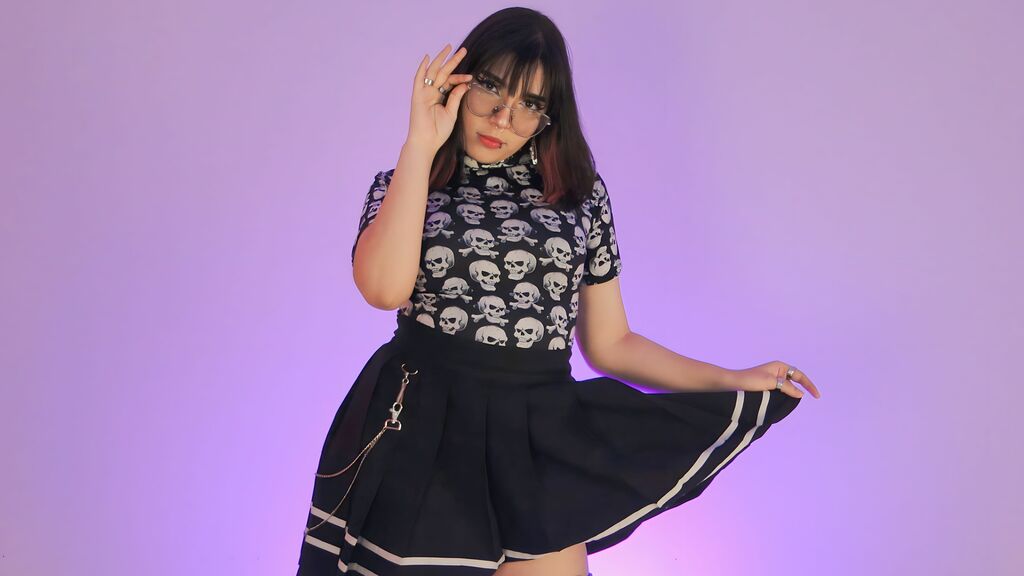 Chat With IbbyCristal Now