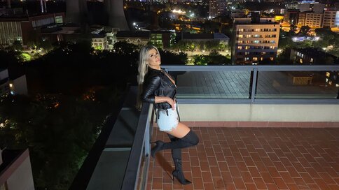 Chat With IvyDumont Now