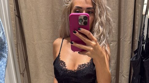 Chat With JenniferRein Now