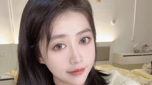 Chat With JoleneLiu Now