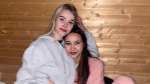 Chat With KamilaAndLuna Now