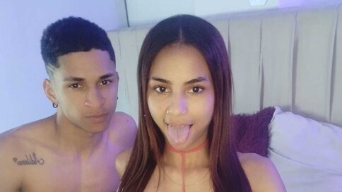 Chat With KarinAndMichis Now