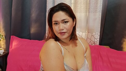 Chat With KathliaBrown Now