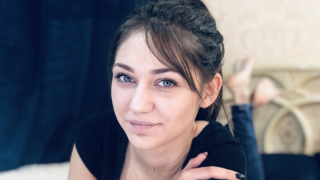 Chat With KattyStorm Now