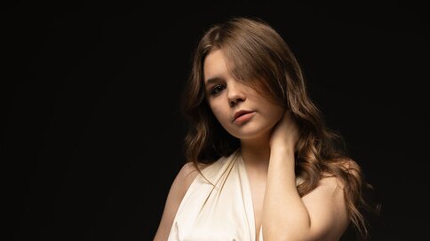 Chat With LeksaLew Now