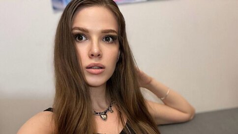 Chat With LilaGomes Now