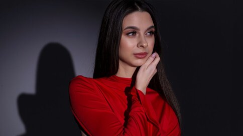 Chat With LillyGrays Now