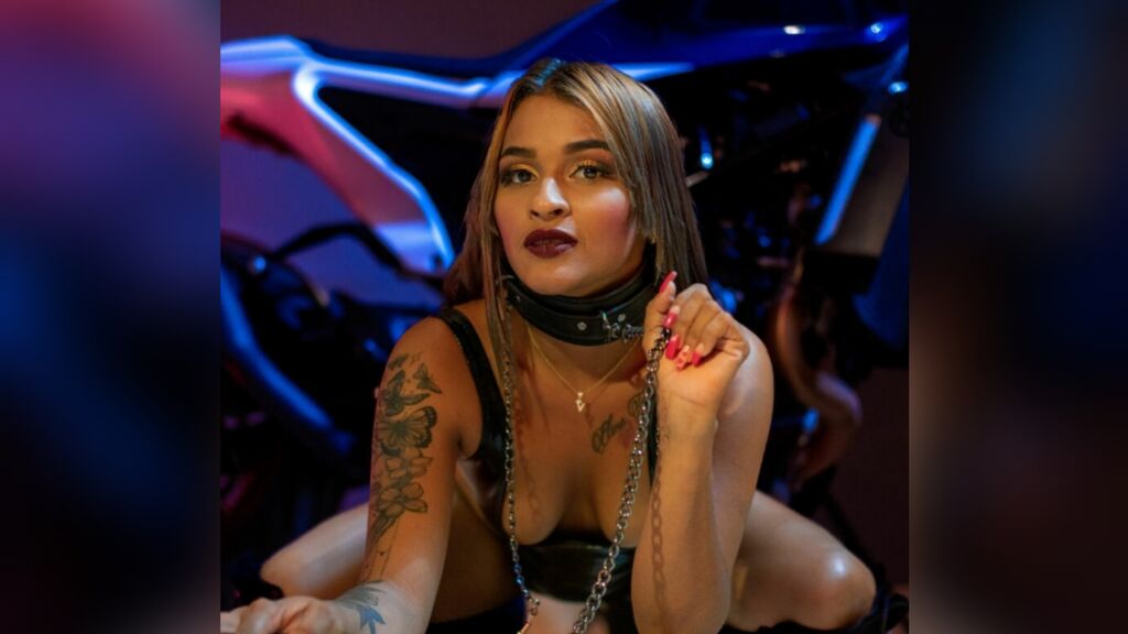 Chat With LindaPhilip Now
