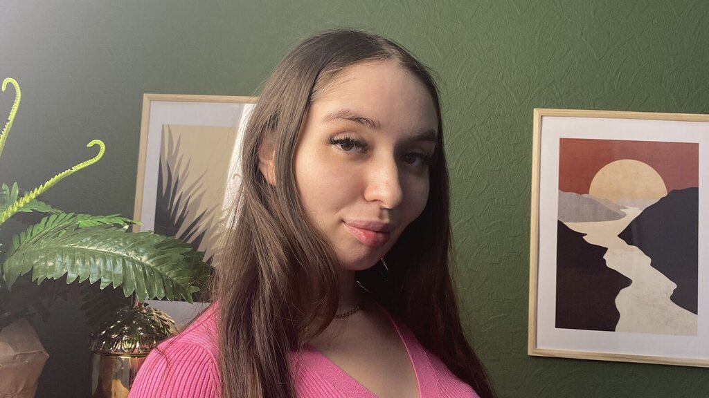 Chat With LisaSacchi Now