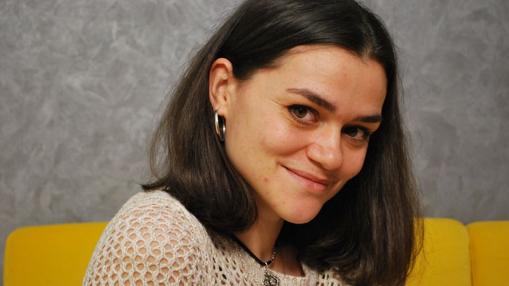 Chat With LucileDavis Now