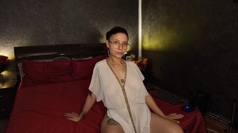 Chat With MarryMenedez Now