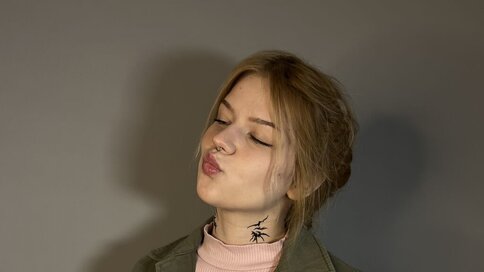 Chat With MaxineHaines Now
