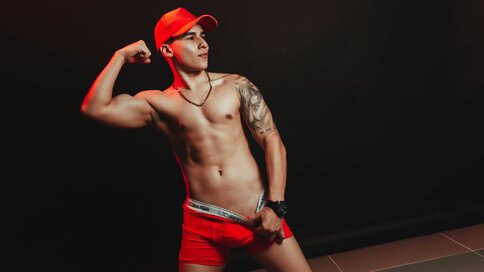 Chat With MichelleTylor Now