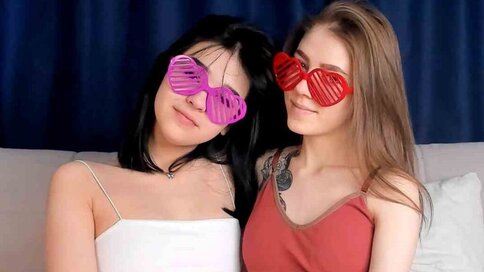 Chat With MirellaAndHanna Now