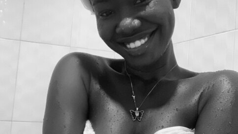 Chat With MonaReign Now