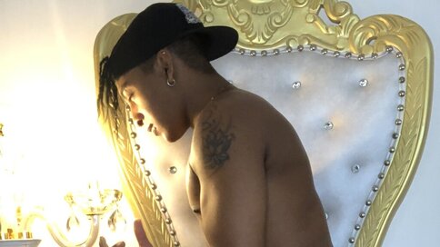 Chat With NickkySmall Now